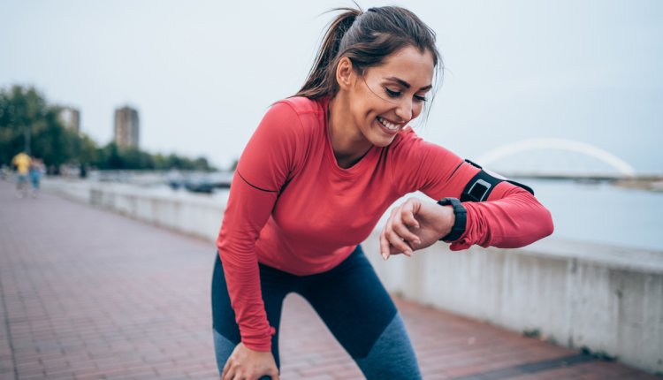 vrouw doet hartslagtraining