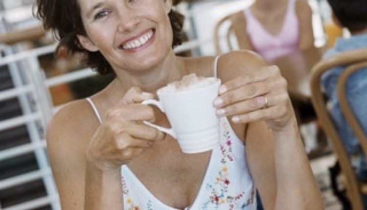 Vrouw cappuccino