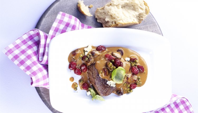 Beefsteaks met Cranberry-gorgonzola-pepersaus