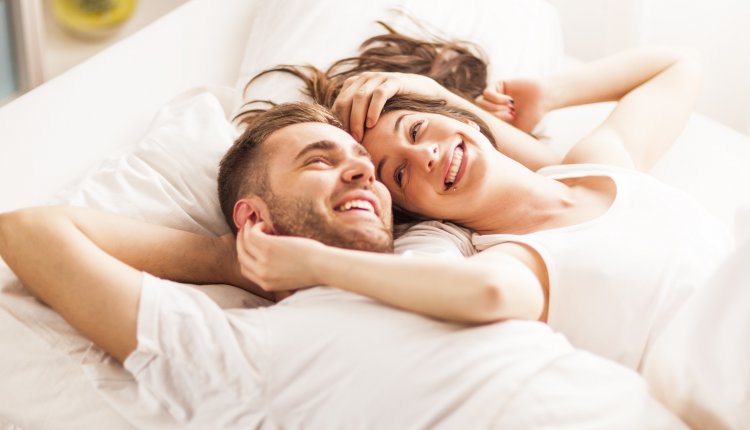 Man en vrouw in bed