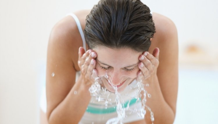 Acne wassen