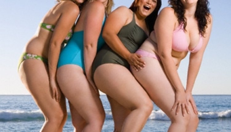 Dikke vrouwen in bikini