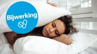 vrouw heeft nachtmerrie