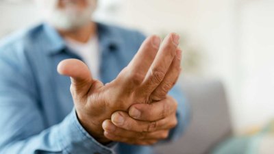 Heb ik reumatoïde artritis?