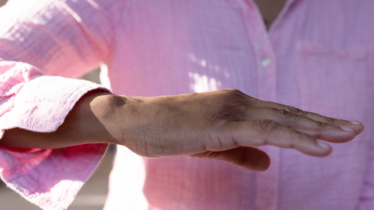 Hoe kom ik aan een trillende pink? | Gezondheidsnet