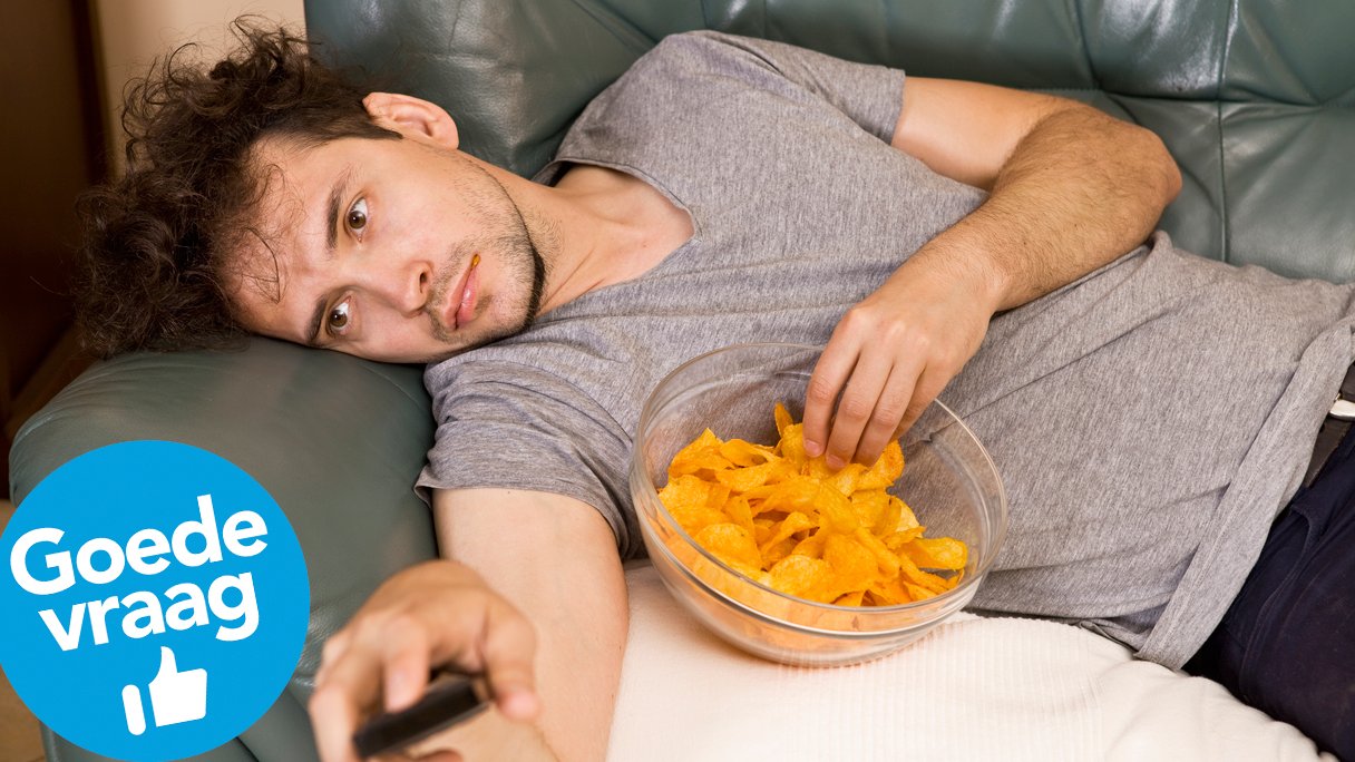 Waarom je meer eet als je moe bent