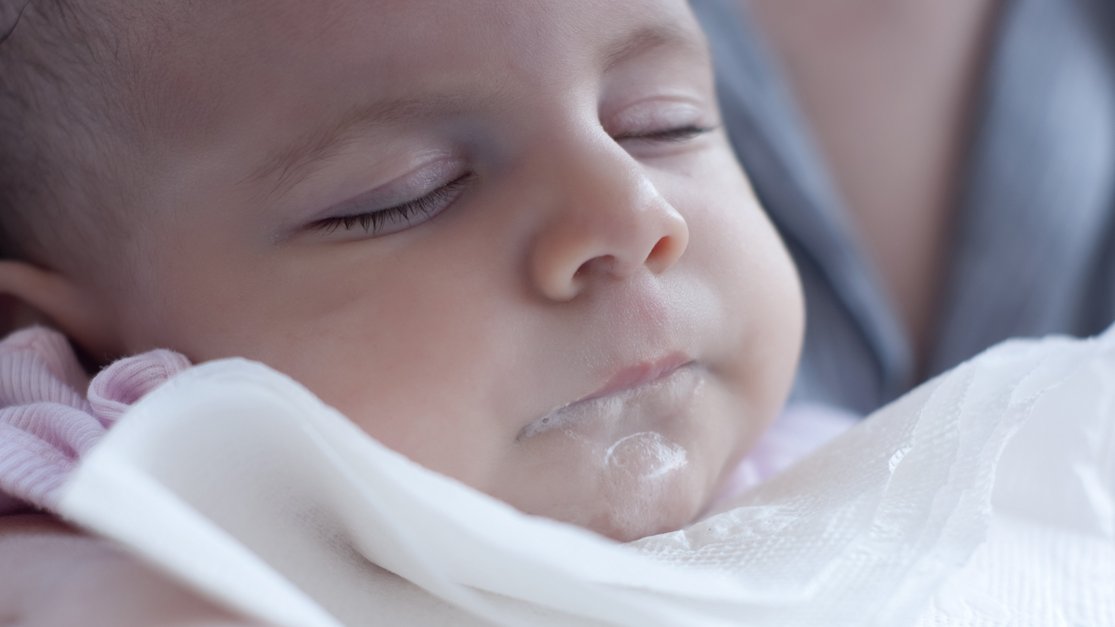 Mijn baby spuugt veel