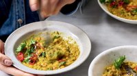 Dal met mais en spinazie
