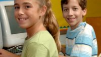 Kinderen op computer