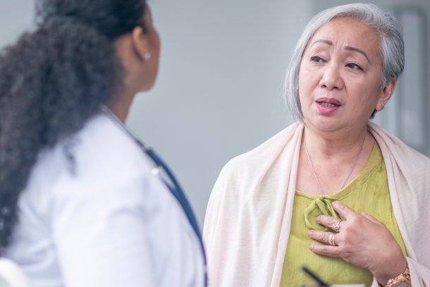 Vrouw bij de dokter