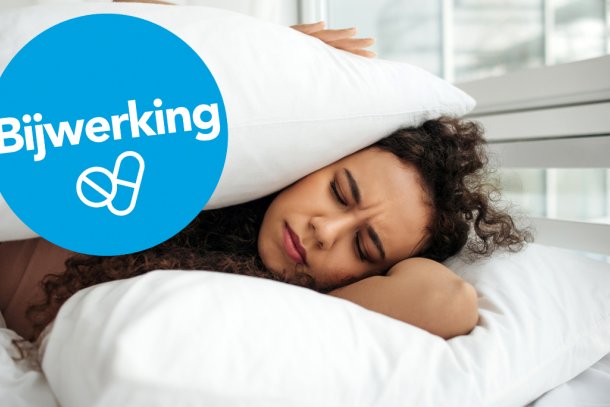 vrouw heeft nachtmerrie
